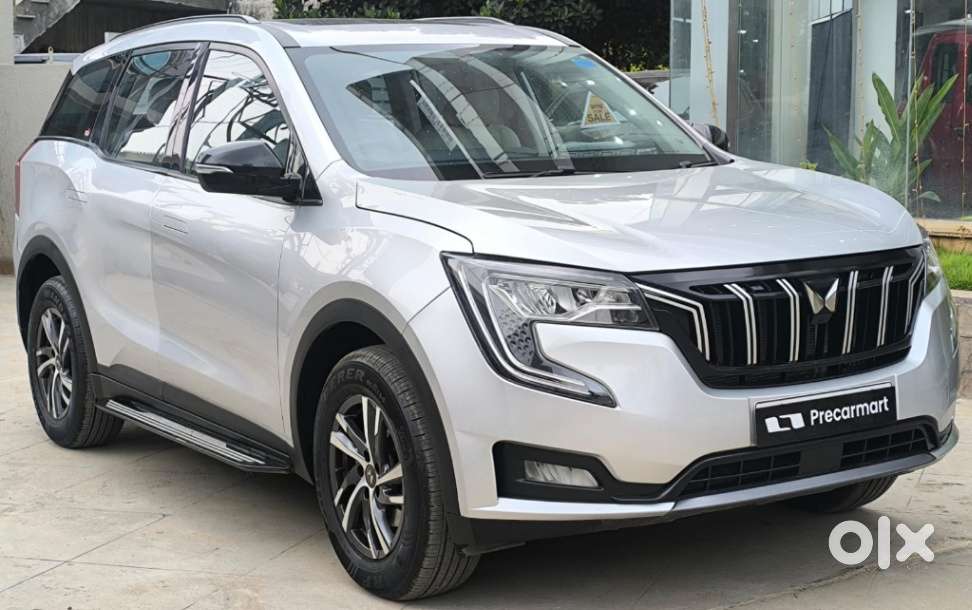 Mahindra Xuv700 2.0 Ax 5 Petrol Mt 7 Str, 2022, Petrol
