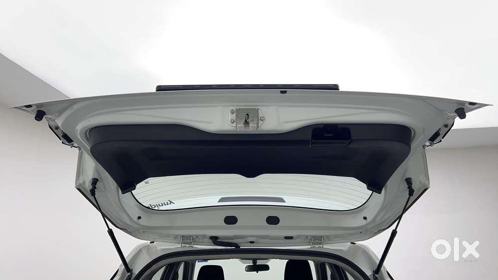 Maruti Suzuki Vitara Brezza 1.5 Lxi, 2025, Petrol