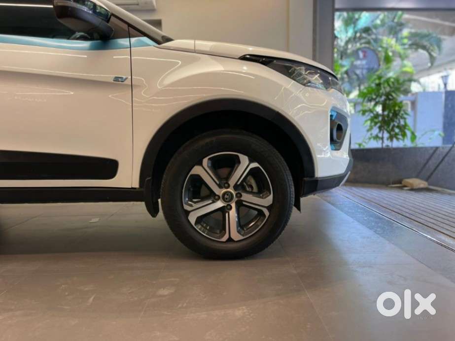 Tata Nexon Ev Xz Plus, 2022, Electric