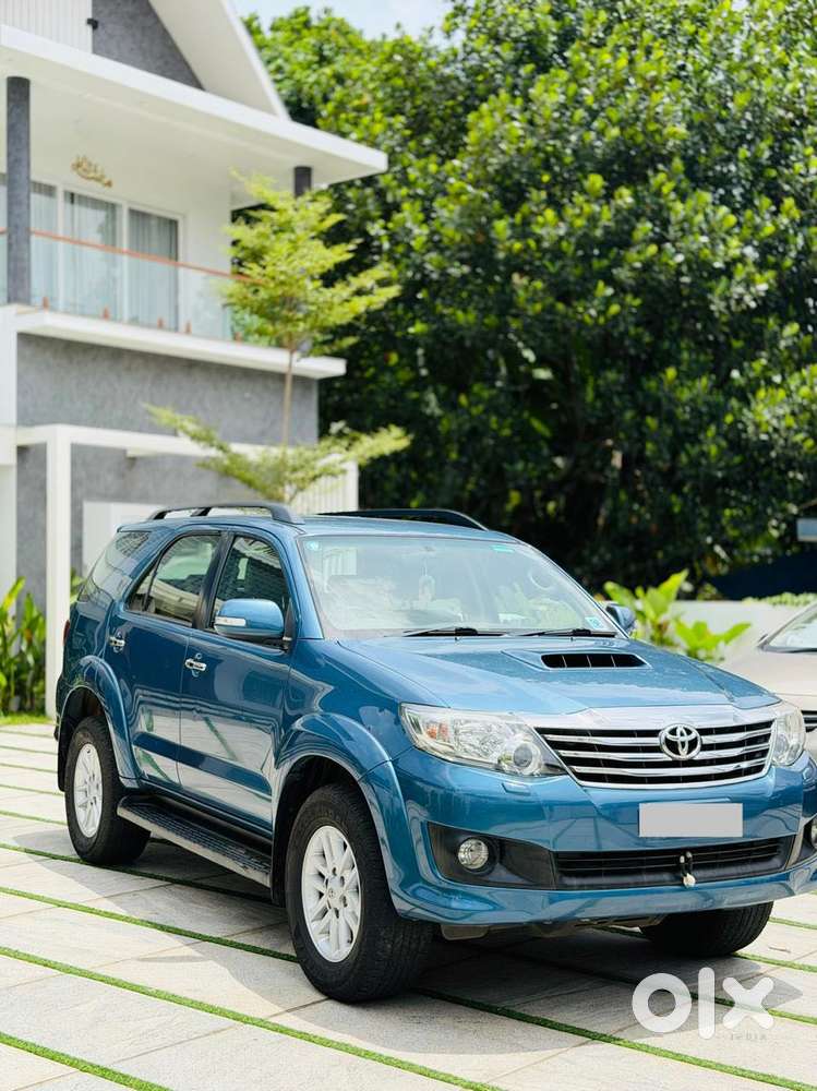 Toyota Fortuner 3.0 4x2 Automatic, 2012, Diesel