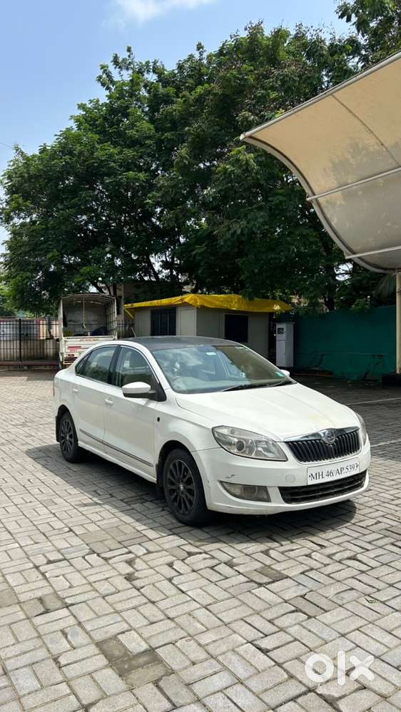 Skoda Rapid 2015 Elegance At 2015 Model