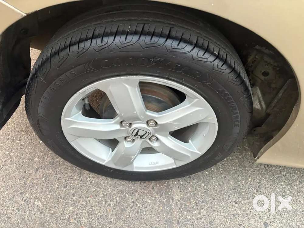 Honda City 1.5 V 2011