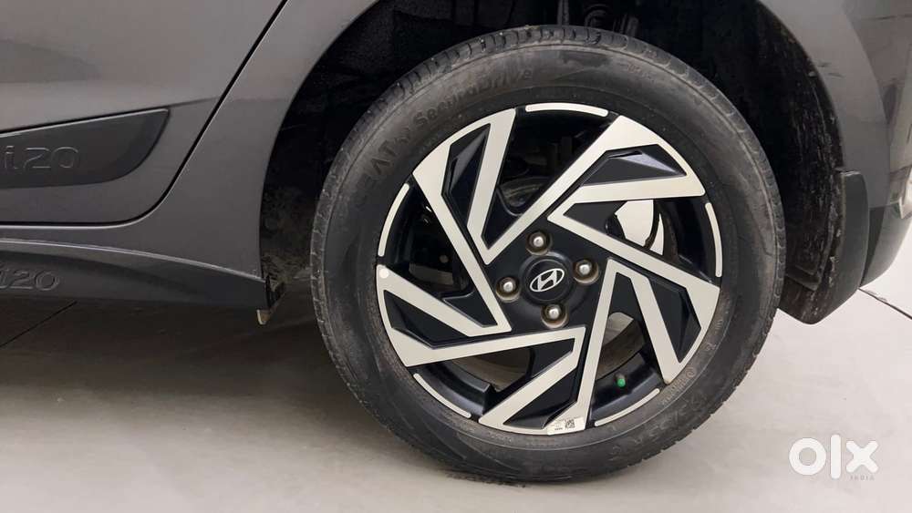 Hyundai New I20 1.2 Asta (o) Mt, 2024, Petrol
