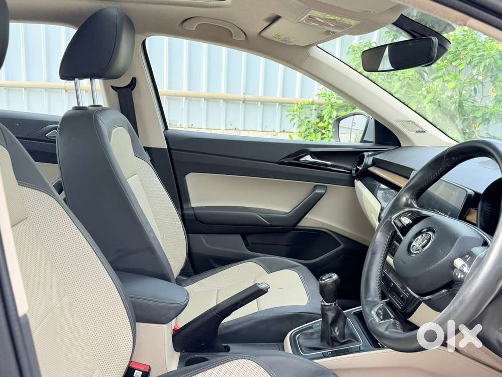 Skoda Slavia 1.0 Tsi Style, 2022, Petrol