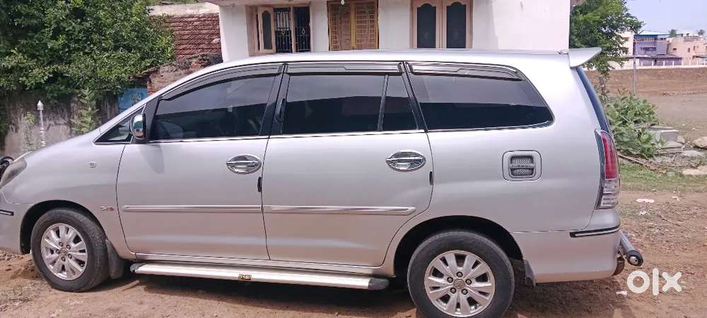 Toyota Innova 2.5 V 2009