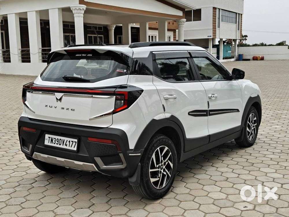 Mahindra Xuv 3xo Ax7l Petrol Mt, 2024, Petrol