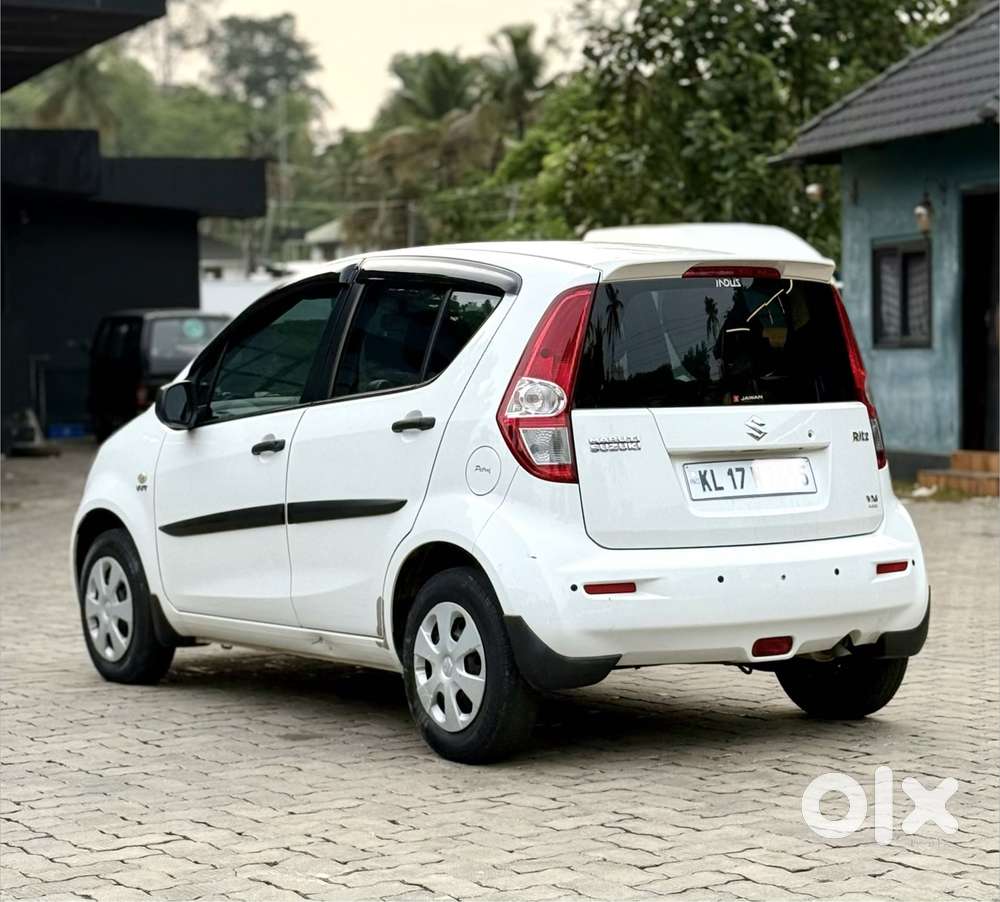 Maruti Suzuki Ritz Vxi, 2015, Petrol