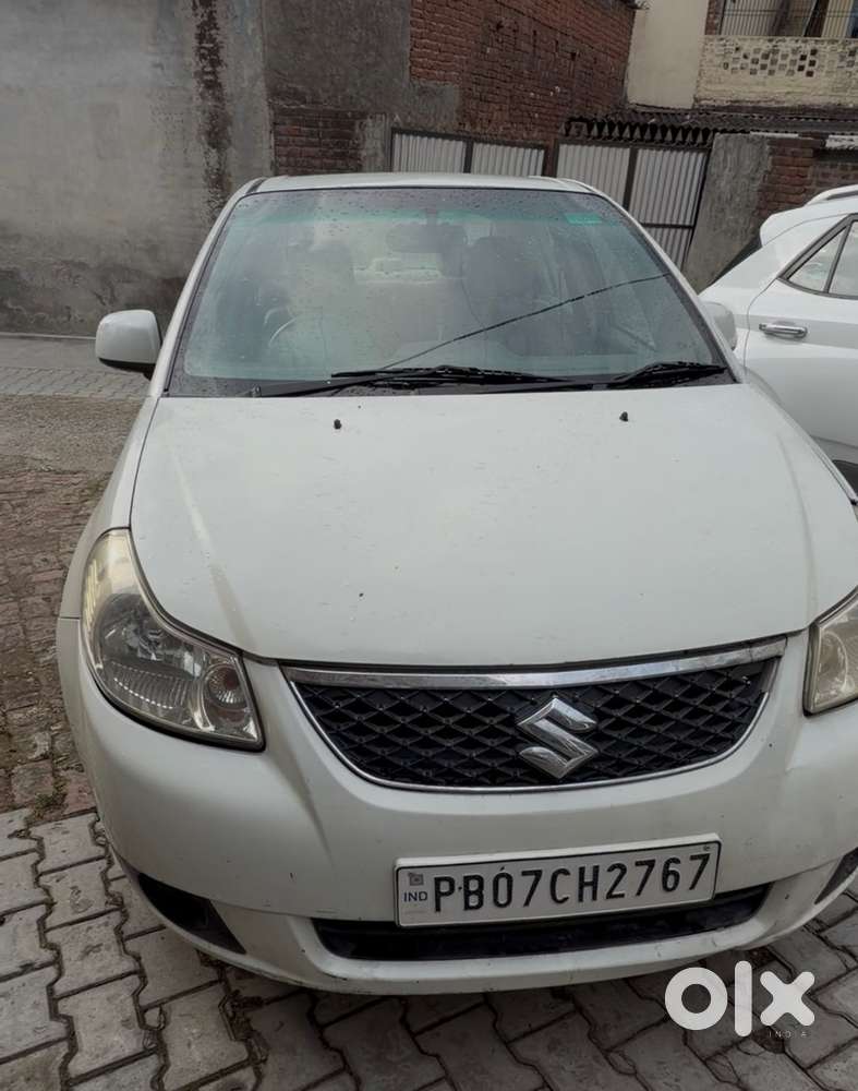 Maruti Suzuki Dzire 2011