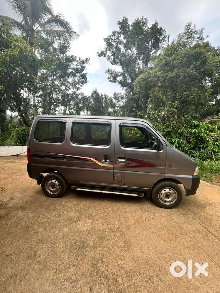 Maruti Suzuki Eeco 2010 Petrol Well Maintained