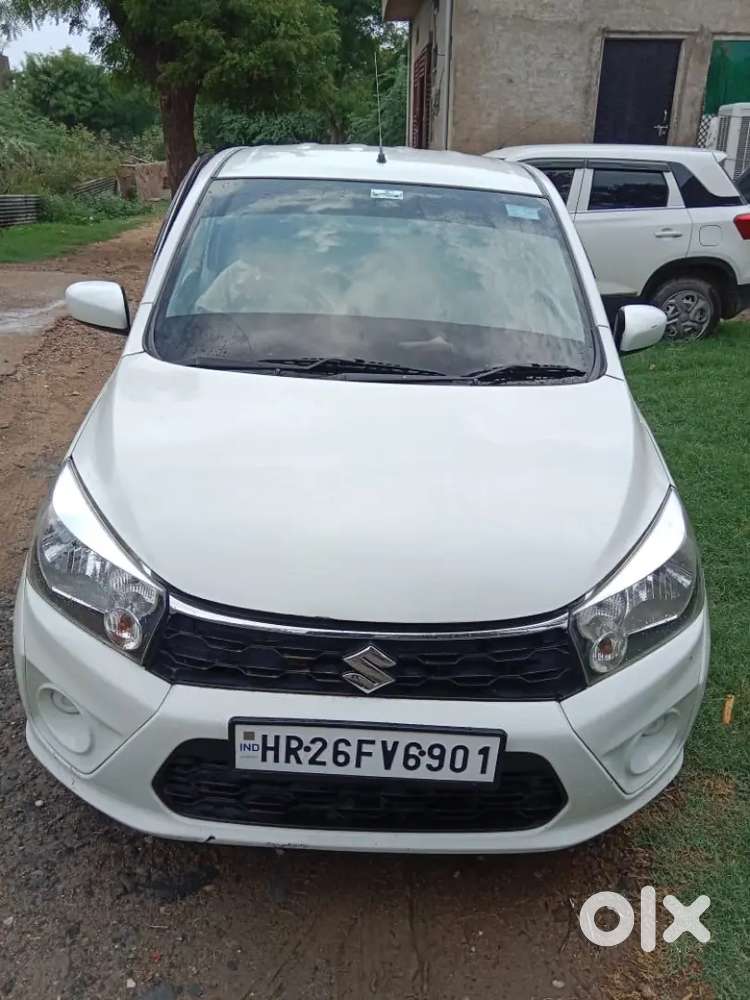 Celerio Car One Hand