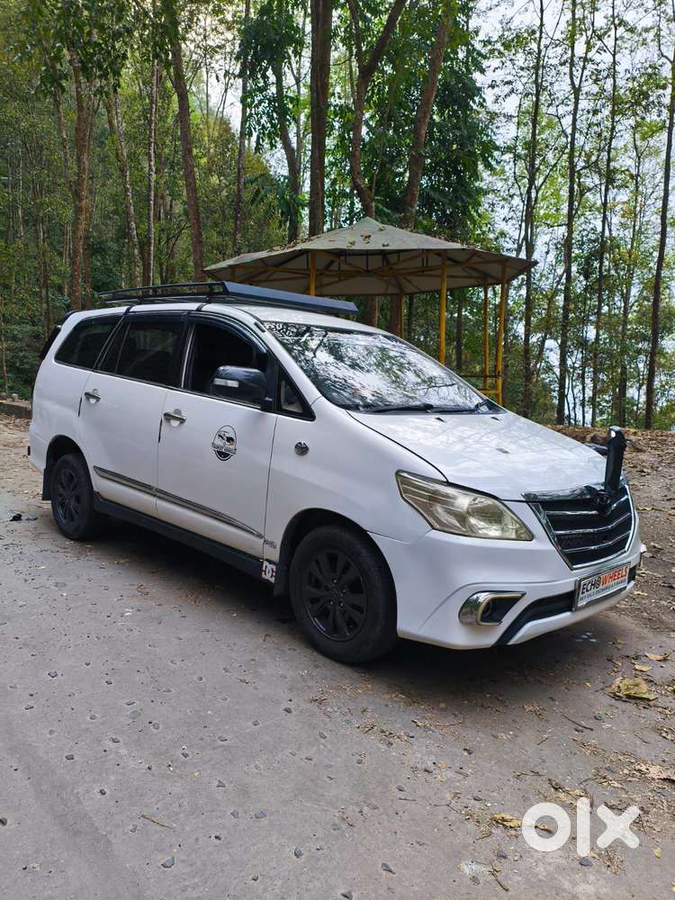 Toyota Innova 2.5 G (diesel) 8 Seater, 2016, Diesel