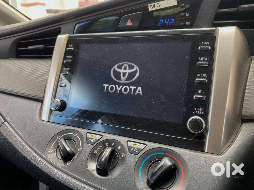 Toyota Innova Crysta [2020-ongoing] 2.4 Gx 7 Str, 2023, Diesel