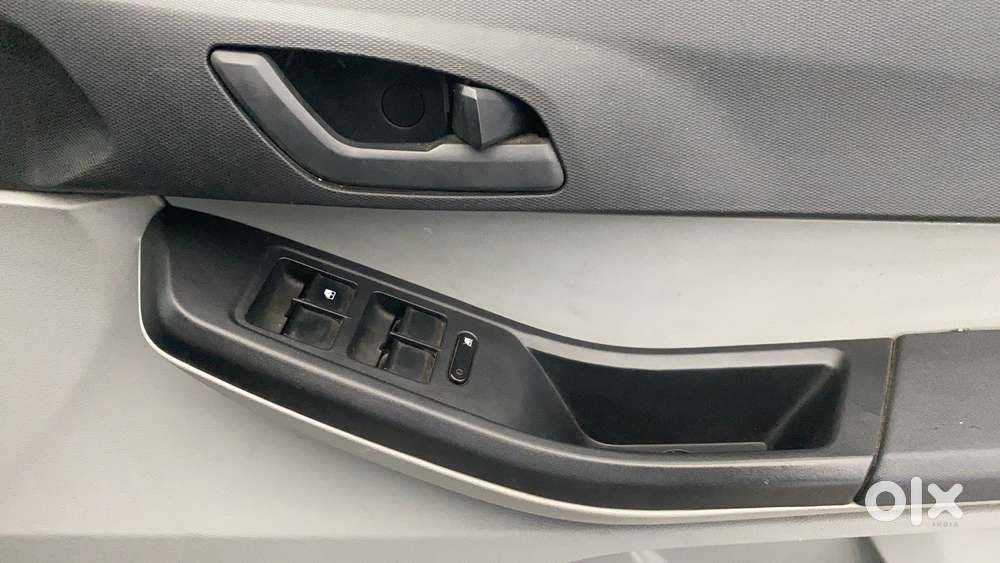 Tata Tiago 1.05 Revotorq Xt, 2023, Petrol