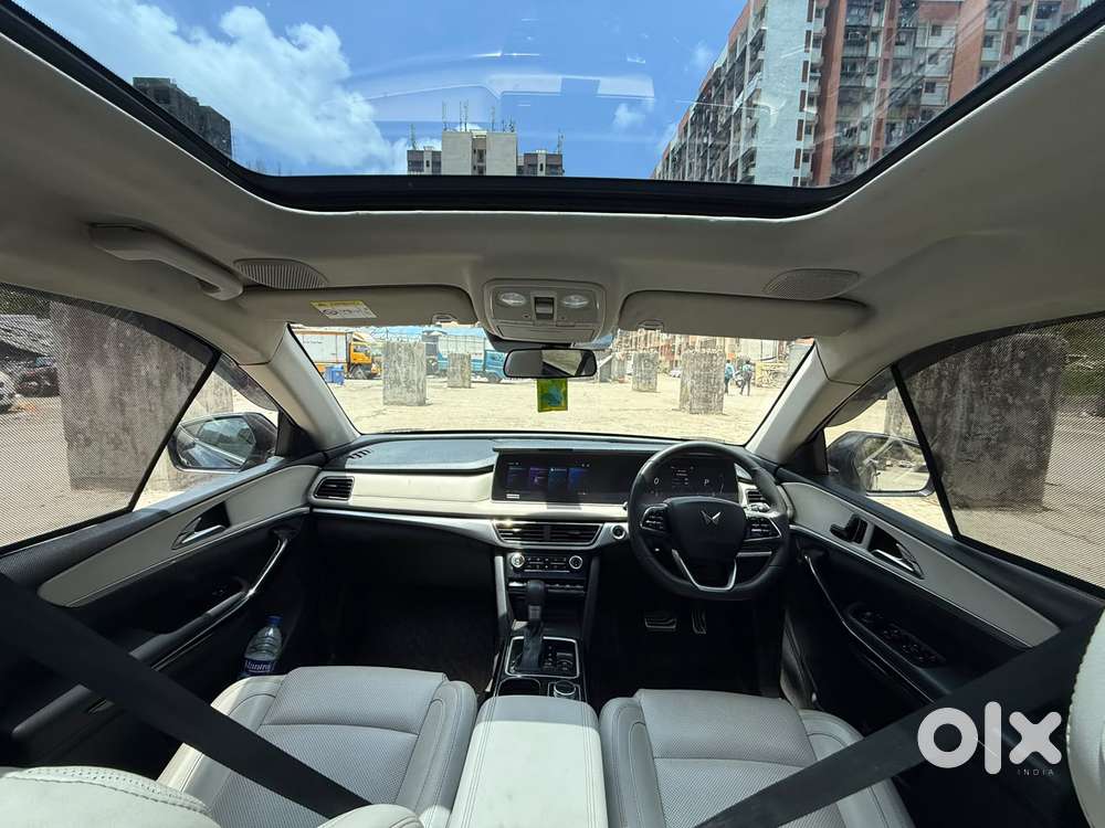 Mahindra Xuv700 2.0 Ax 7 Petrol At Luxury Pack Str, 2025, Diesel