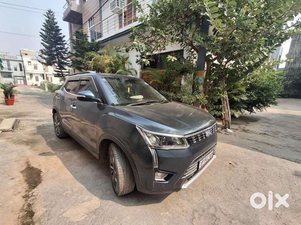 Mahindra Xuv300 Petrol 44000 Km Driven