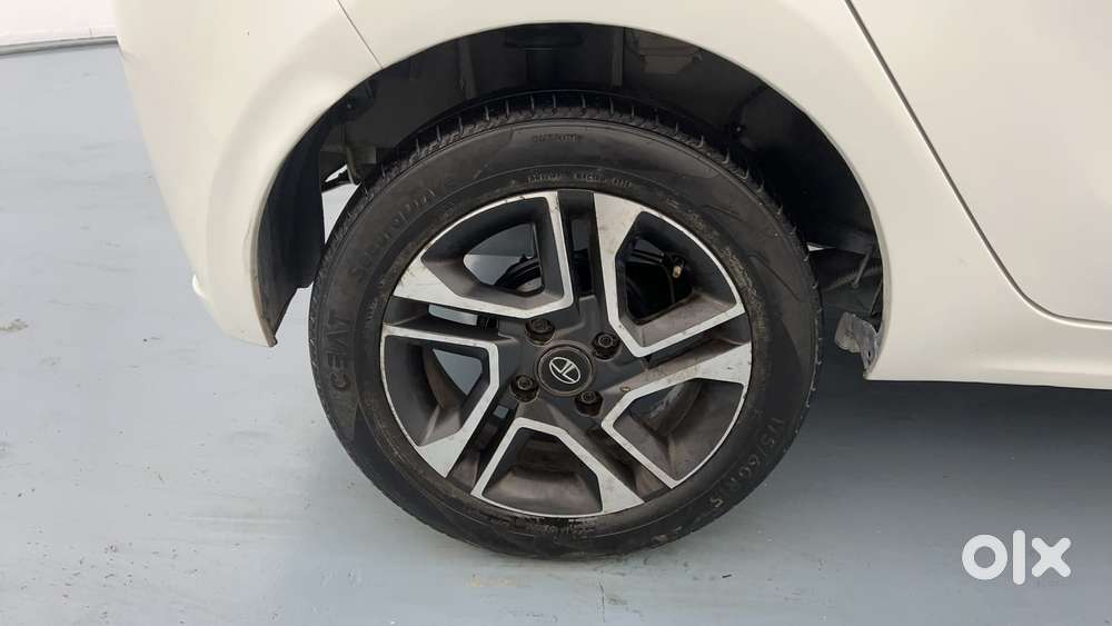 Tata Tiago 1.2 Revotron Xz Plus Dual Tone, 2020, Petrol