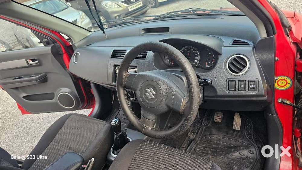 Maruti Suzuki Swift 1.2 Vxi Deca Limited Edition, 2007, Petrol