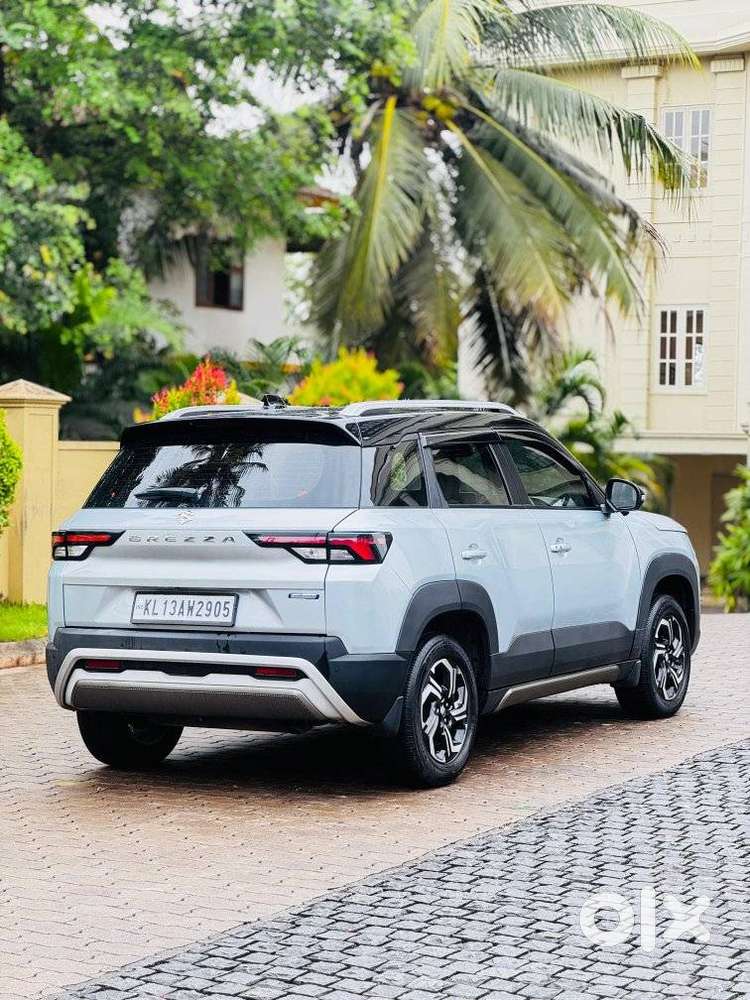 Maruti Suzuki Brezza 1.5 Zxi Plus Smart Hybrid, 2023, Petrol