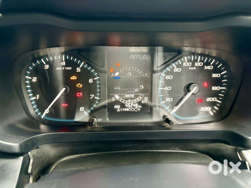 Tata Altroz Xz, 2022, Petrol