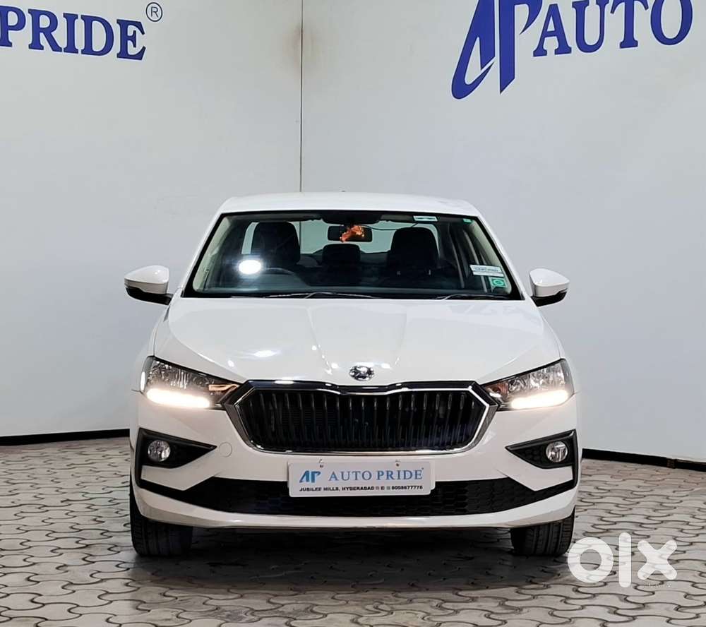 Skoda Slavia Ambition 1.5l Tsi Dsg, 2023, Petrol