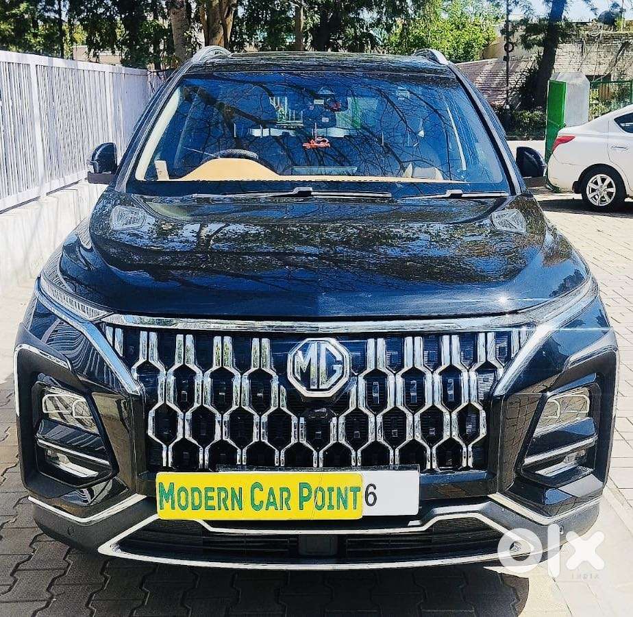 Mg Hector Plus Savvy Pro 1.5 Turbo Petrol Cvt 6 Str, 2025, Petrol