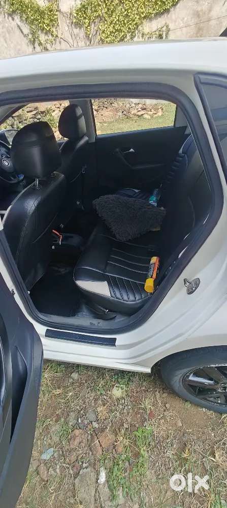 Volkswagen Polo Petrol /cng