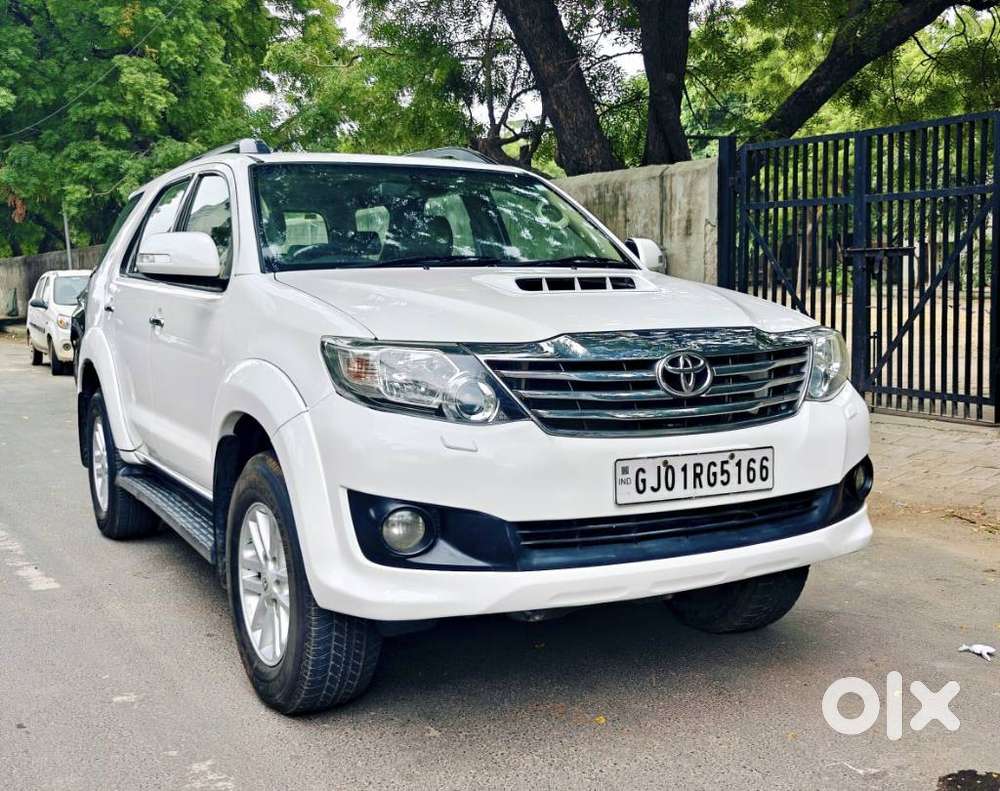 Toyota Fortuner 4x2 At, 2014, Diesel