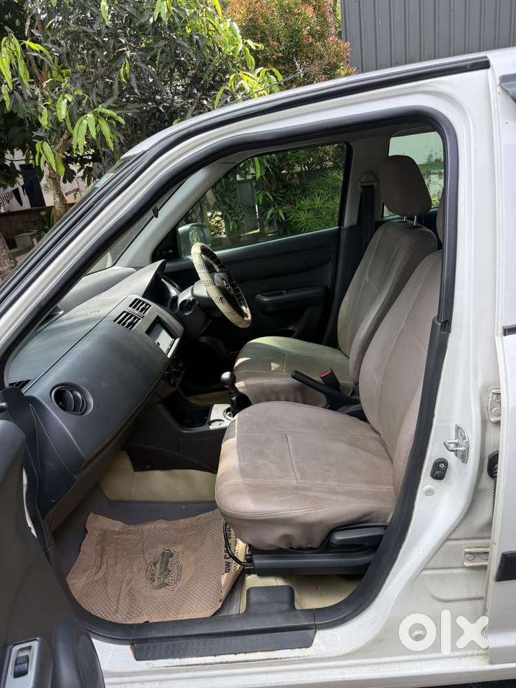 Maruti Suzuki Swift Dzire Tour Ldi, 2015, Diesel