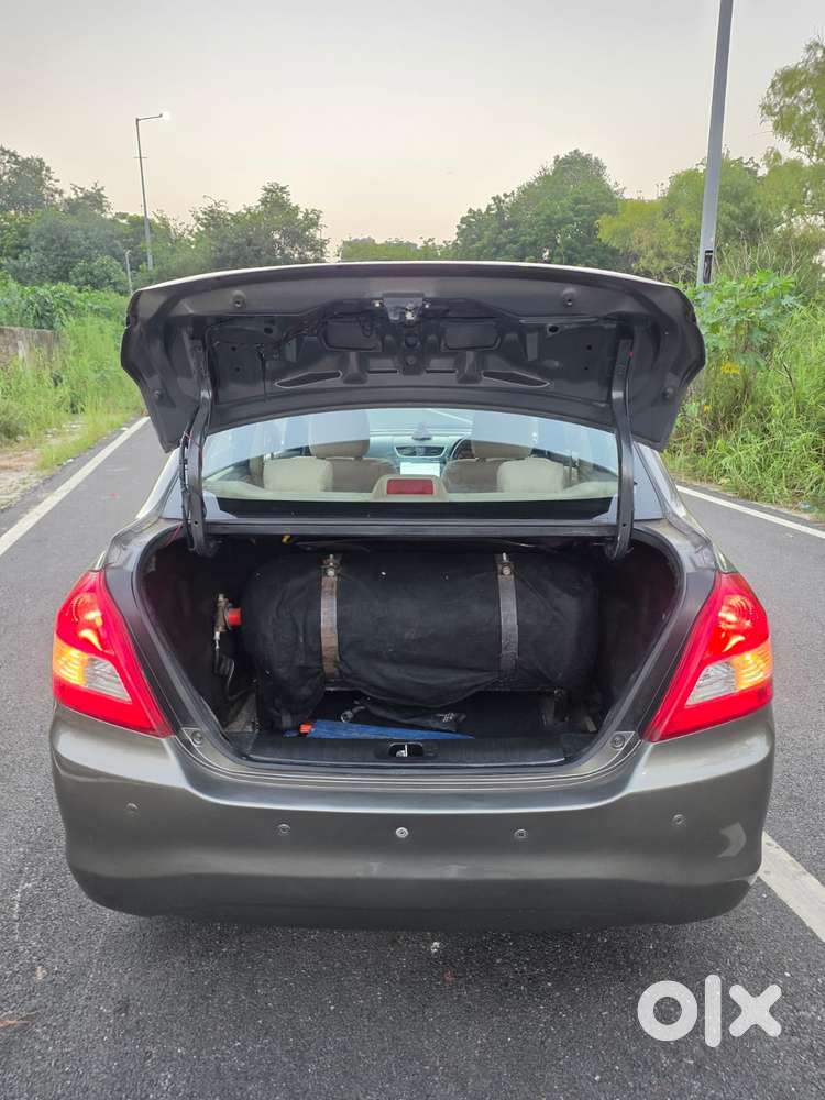 Maruti Suzuki Swift Dzire 1.2 Vxi Bsiv, 2016, Cng & Hybrids