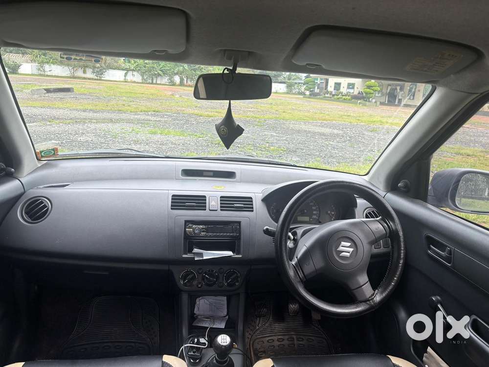 Maruti Suzuki Swift Dzire 2012