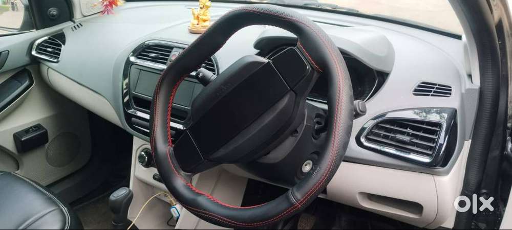 Tata Tiago 1.2 Petrol 2025