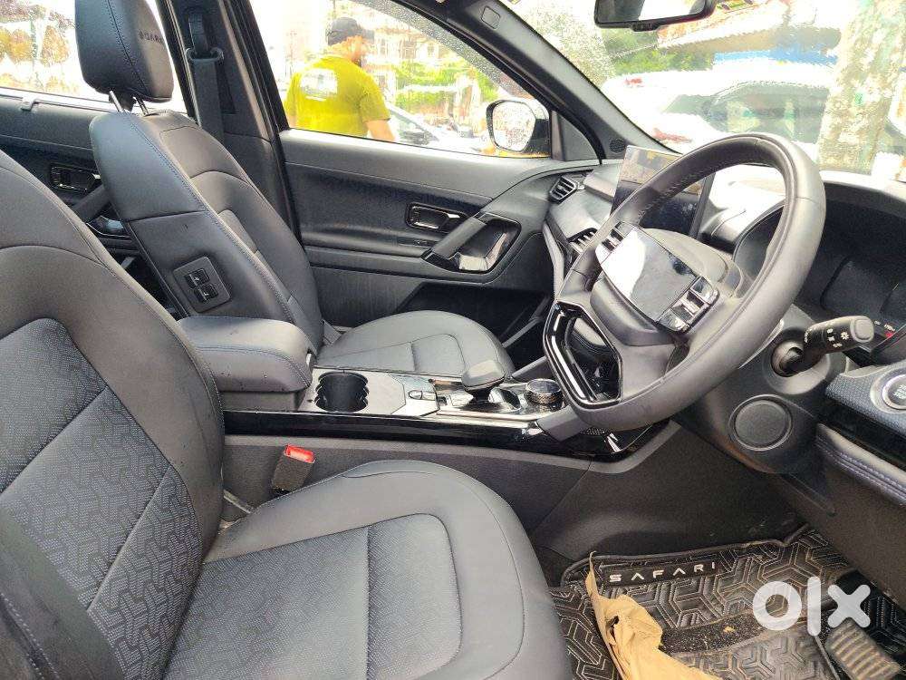 Tata Safari 2.0 Xz Plus 6 S Dark Edition, 2026, Diesel