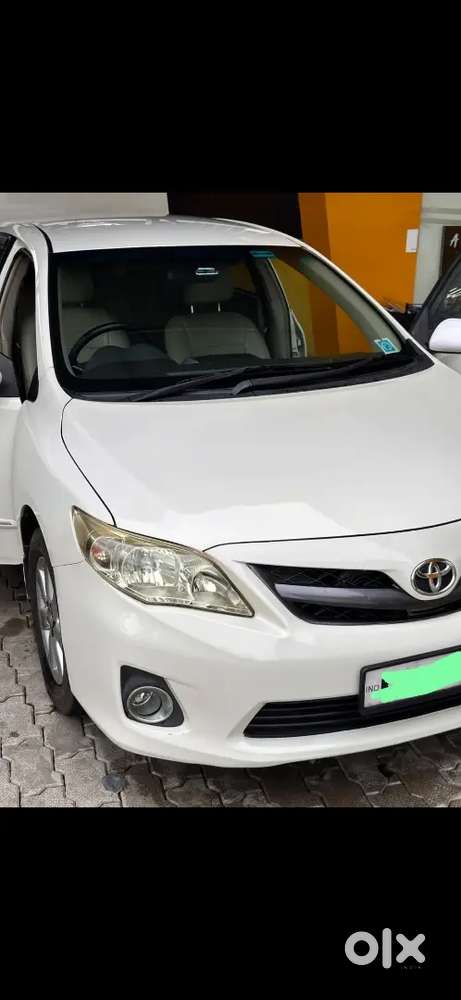 Toyota Corolla Altis 2012