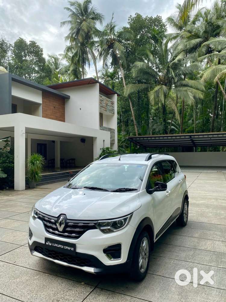 Renault Triber Rxz, 2022, Petrol