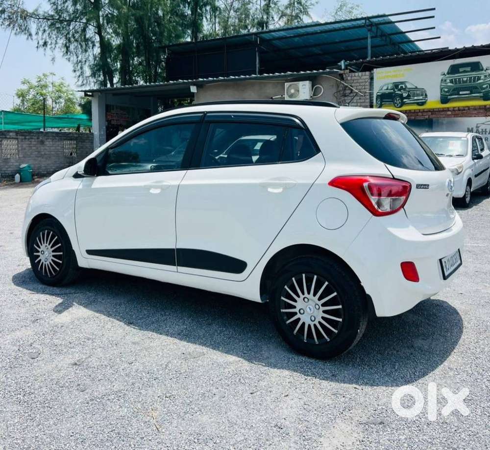 Hyundai Grand I10 2013-2016 Sportz, 2016, Petrol