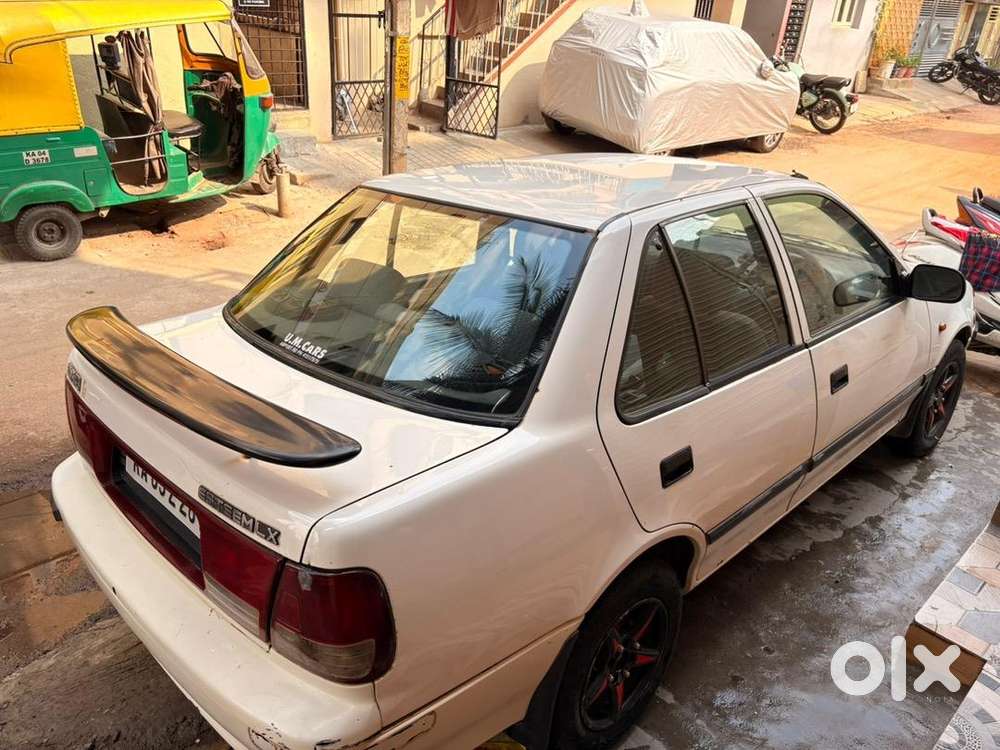 Maruti Suzuki Esteem (1999)