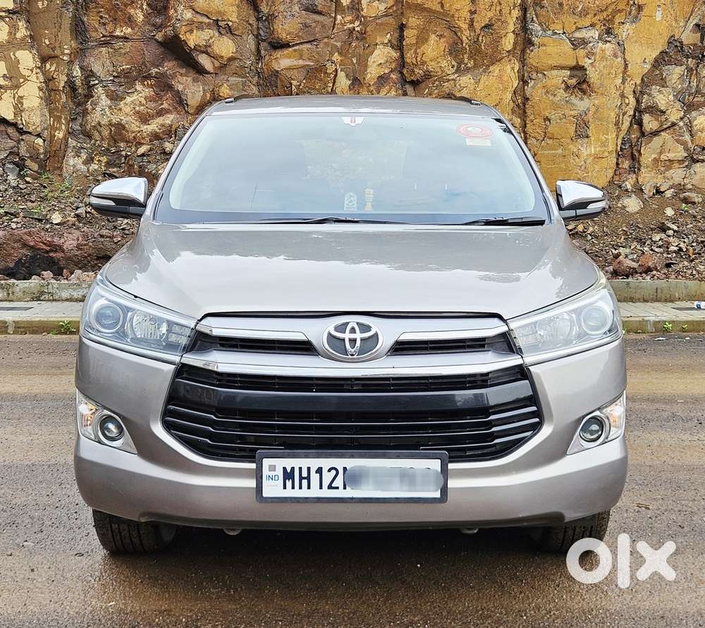 Toyota Innova Crysta 2016 Diesel Well Maintained