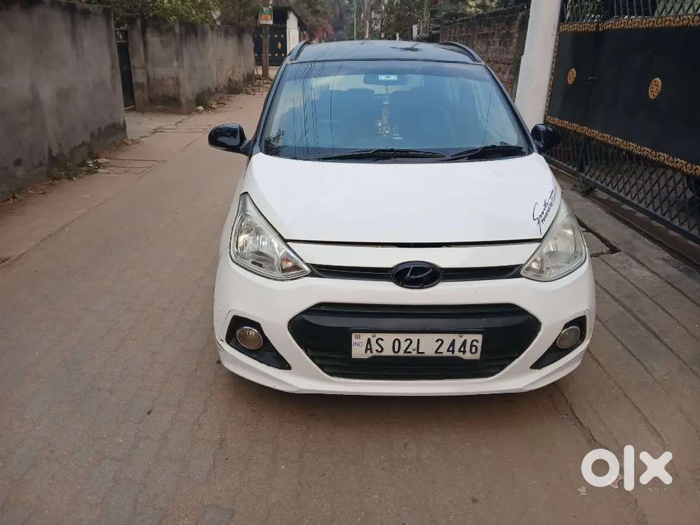Hyundai Grand I10 2015 Diesel 87000 Km Driven