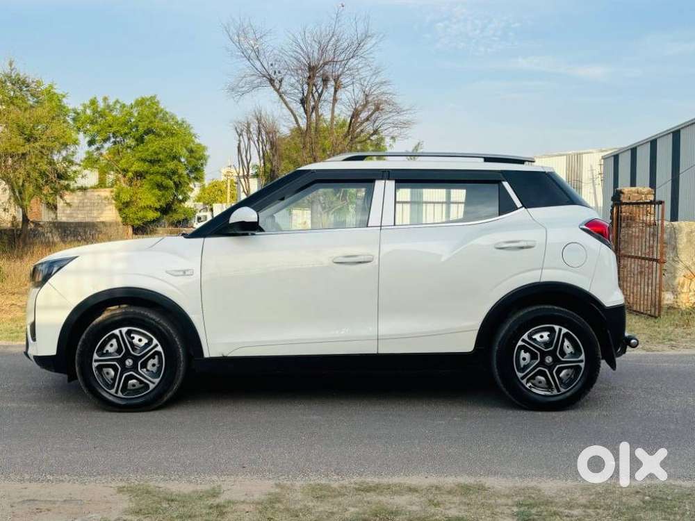 Mahindra Xuv300 W4, 2022, Petrol