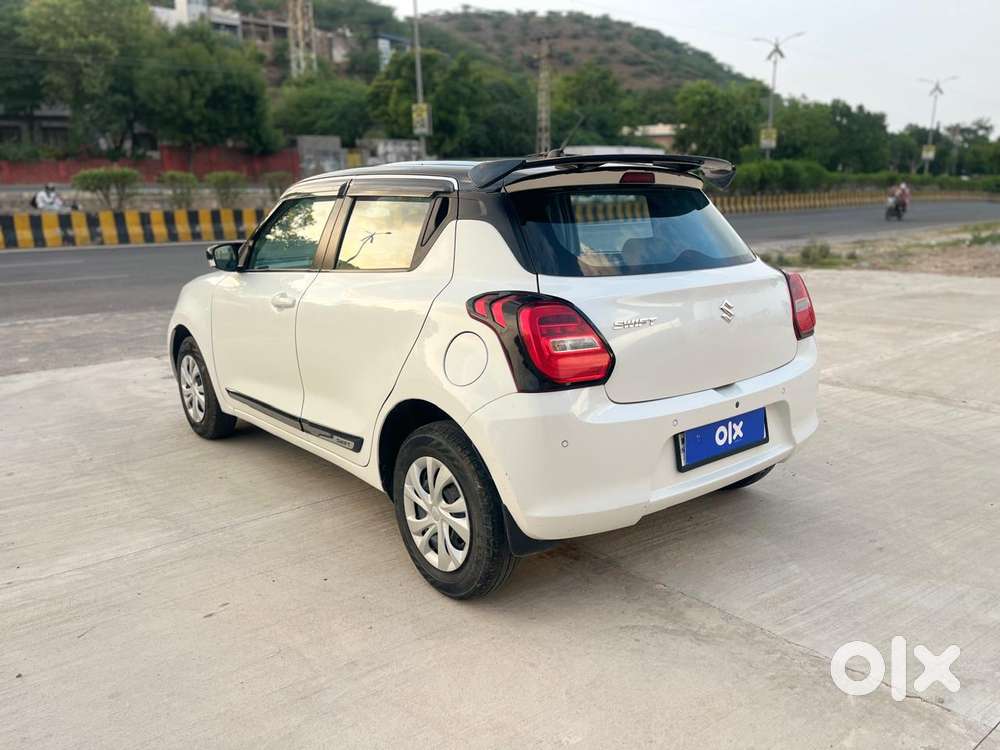 Maruti Suzuki Swift Vxi + Manual, 2023, Petrol