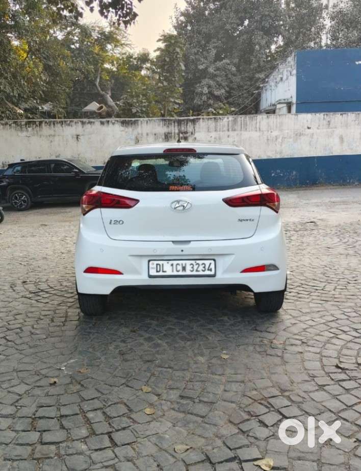 Hyundai I20 Sportz 1.2 Bs-iv, 2017, Petrol