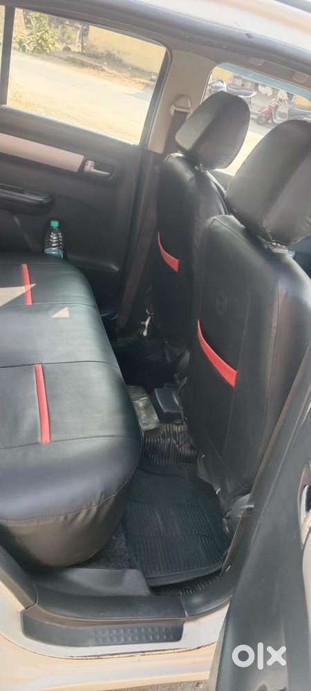 Maruti Suzuki Swift Dzire 2012