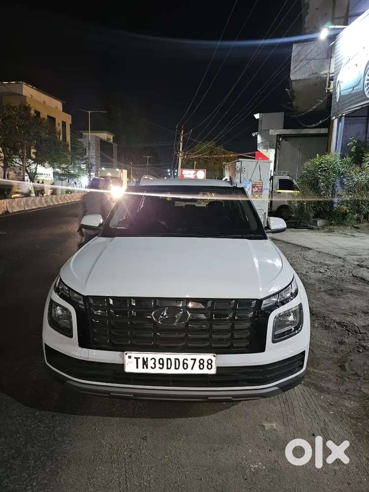Hyundai Venue S Plus 2024 Diesel Car