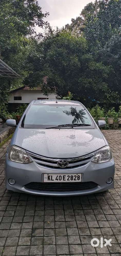 Toyota Etios 2011 Petrol 87000 Km