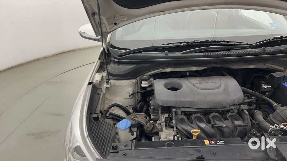 Hyundai Verna [2015-2017] Fluidic 4s 1.6 Crdi Sx (o) At, 2017, Petro..
