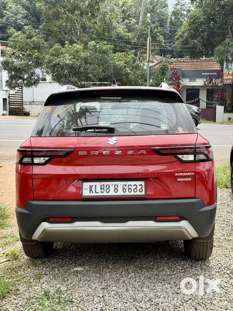 Maruti Suzuki Brezza 1.5 Zxi Plus Smart Hybrid Dual Tone, 2023, Petr..