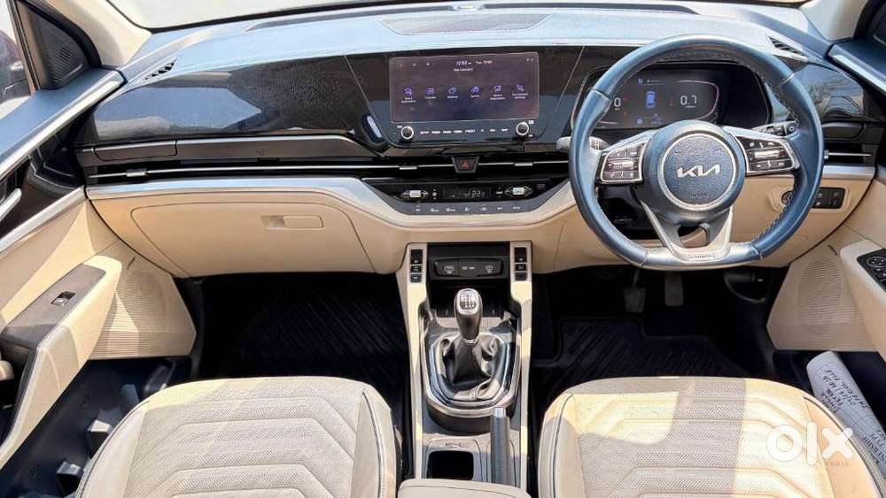 Kia Carens 1.5 Luxury Plus Turbo 6 Str, 2023, Petrol