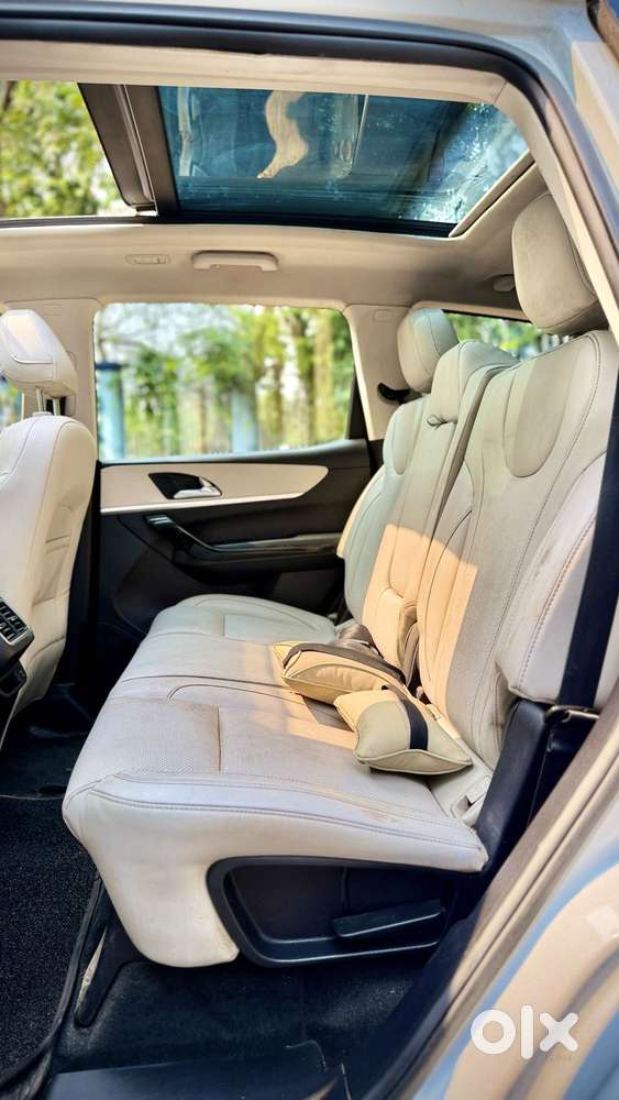 Mahindra Xuv700 2.2 Ax 7 Diesel At Luxury Pack Str, 2023, Diesel