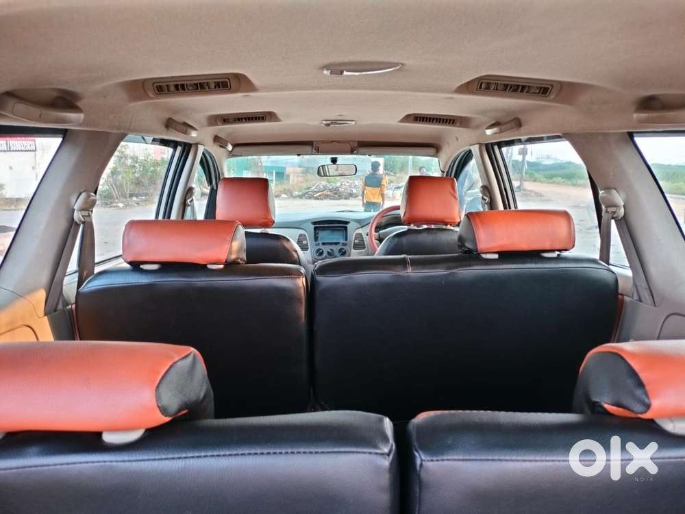 Toyota Innova 2004-2011 2.5 G4 Diesel 8-seater, 2010, Diesel