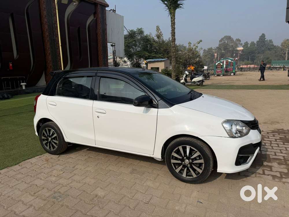 Toyota Etios Liva 1.2 V, 2019, Petrol